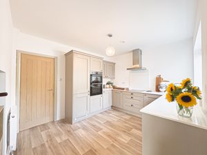 Photo 22- click for photo gallery